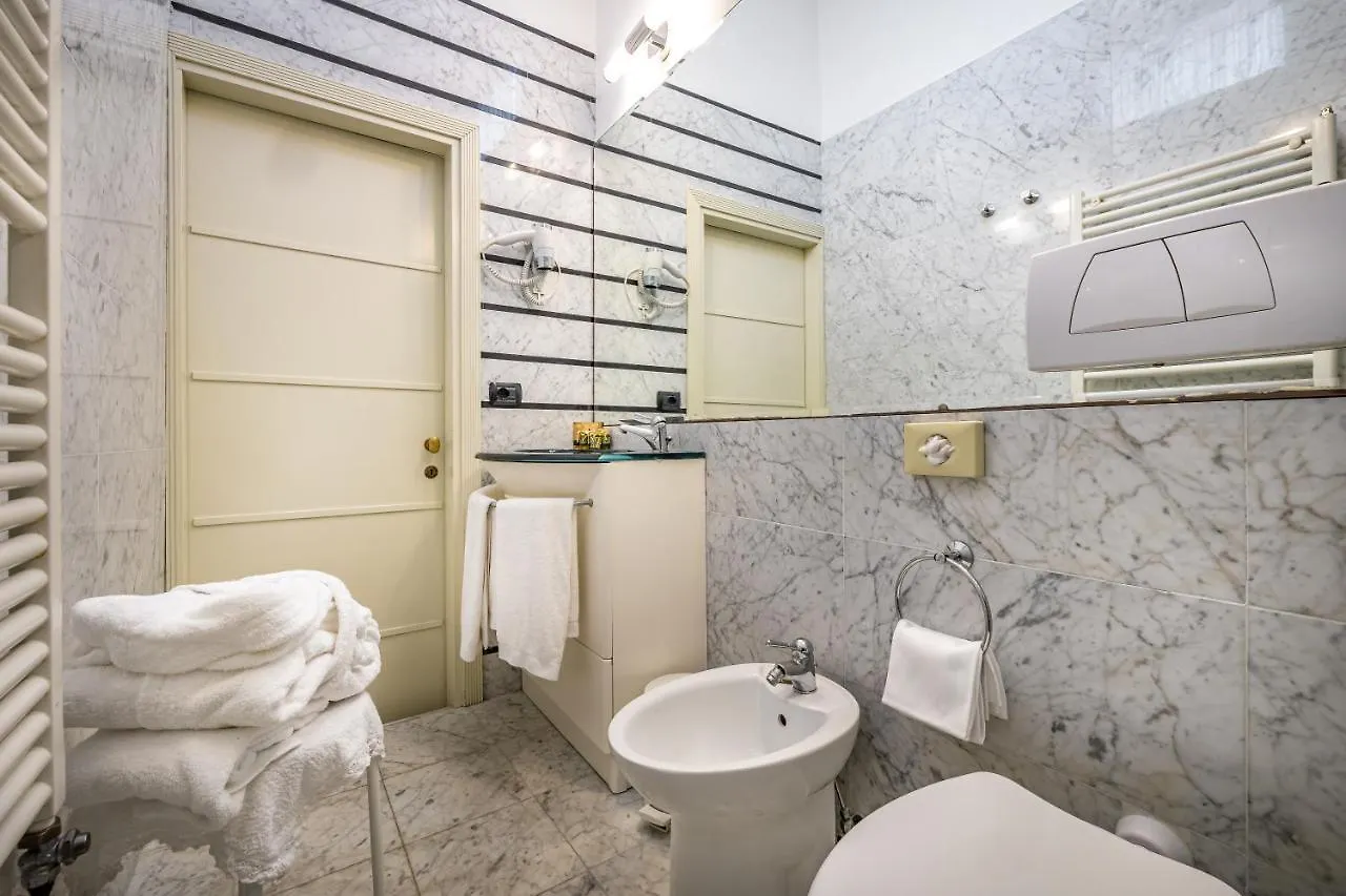 פירנצה Palazzo Gamba Apartments Al Duomo מלון דירות