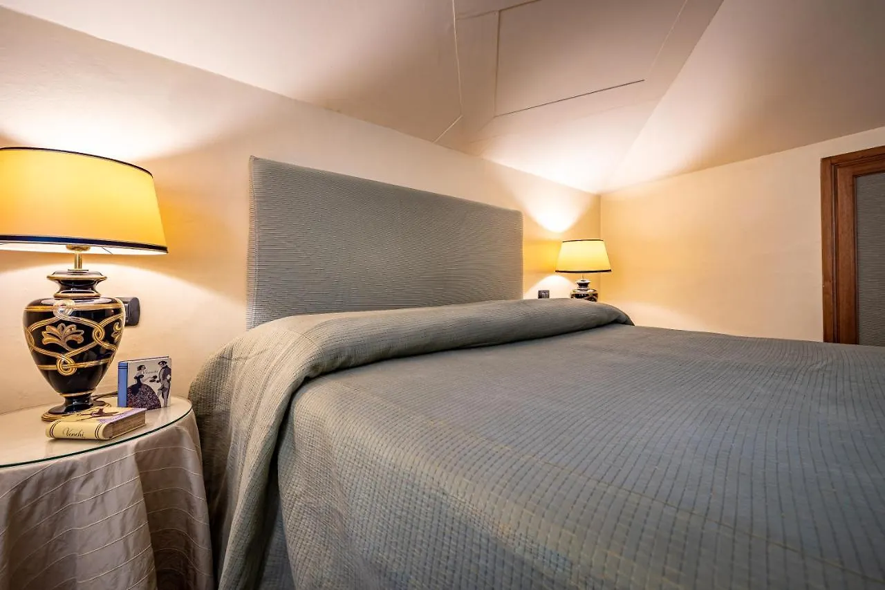 **** מלון דירות פירנצה Palazzo Gamba Apartments Al Duomo איטליה