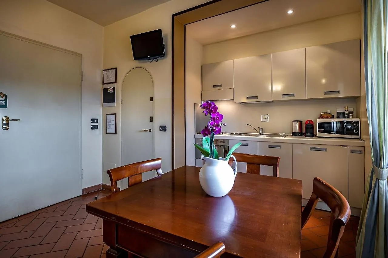 פירנצה Palazzo Gamba Apartments Al Duomo 4*,  איטליה