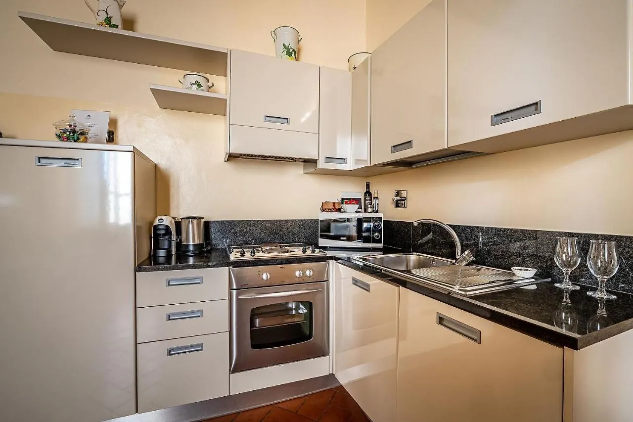 Palazzo Gamba Apartments Al Duomo Florens Lägenhetshotell