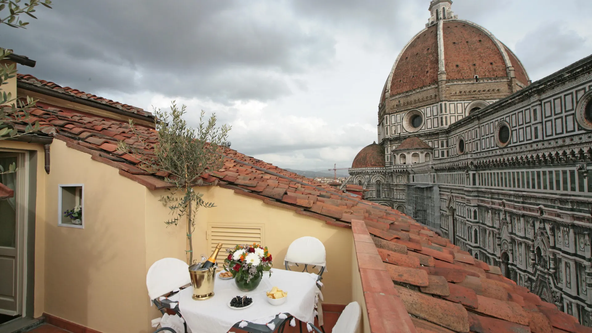 פירנצה Palazzo Gamba Apartments Al Duomo